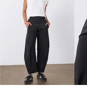 Ruti THE PETITE ON THE LOOSE WORK PANTS Women's Black Wide-Leg